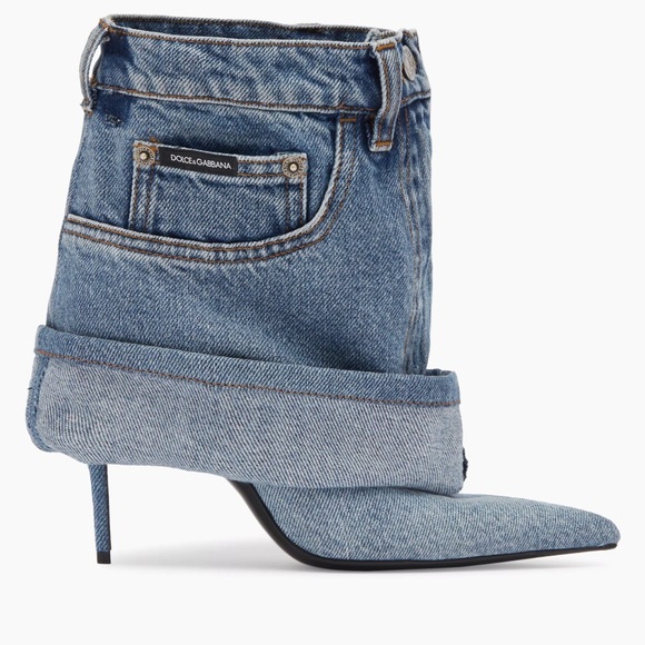 Dolce&Gabbana
Denim Booties authentic new with box size 10 - Picture 8 of 12